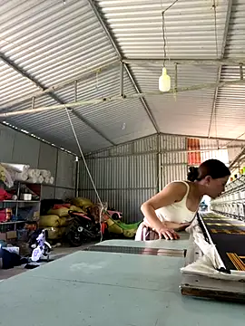 Snapshot of han-cute chatting on 09-24-25, 01:53 han-cute online show from 09-24-25, 01:53