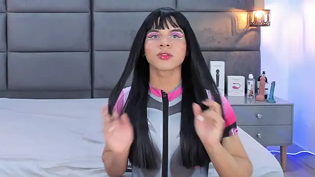 Slenna Moon online show from 10-07-25, 02:42