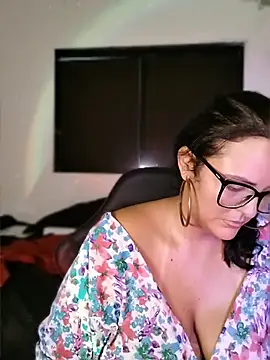 AuroraChest online show from 02-19-26, 01:07