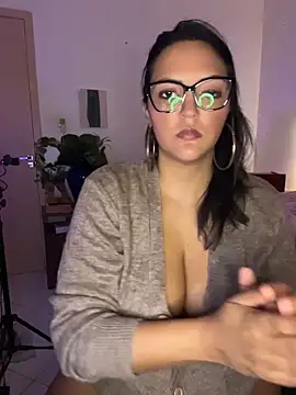 AuroraChest online show from 04-21-26, 11:27