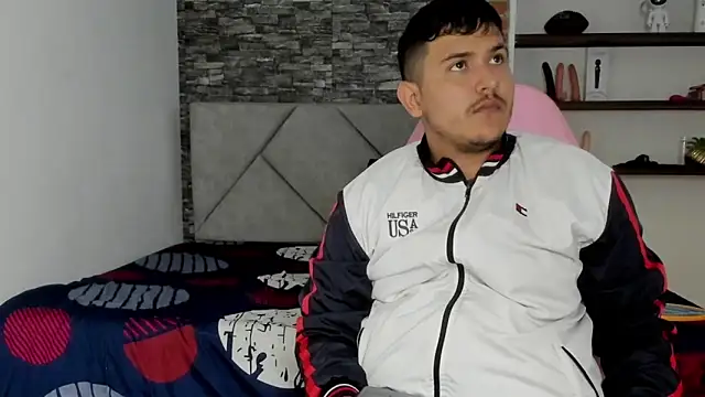 Sexxyy Couple  online show from 03-01-26, 05:09