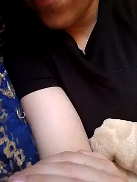 Snapshot of Ahalm chatting on 10-01-25, 02:45 Ahalm online show from 10-01-25, 02:45