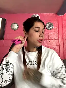 Snapshot of emperatrixsex chatting on 09-12-25, 04:40 emperatrixsex online show from 09-12-25, 04:40