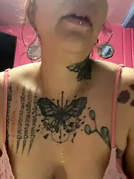 Snapshot of emperatrixsex chatting on 09-30-25, 03:22 emperatrixsex online show from 09-30-25, 03:22