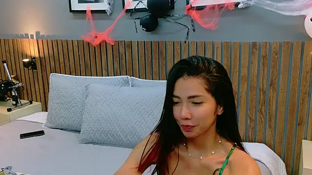 luna roja25 online show from 10-31-25, 01:01