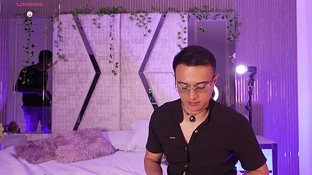 LiamDeep online show from 01-08-26, 09:17