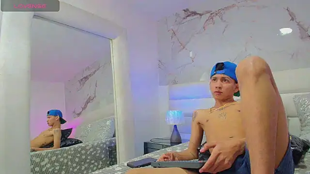 Marcus and Tony online show from 04-04-26, 09:45