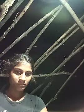 Snapshot of Jyoti_thakurr chatting on 09-08-25, 10:53 Jyoti thakurr online show from 09-08-25, 10:53