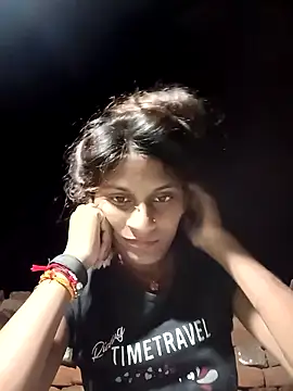 Snapshot of Jyoti_thakurr chatting on 09-10-25, 06:41 Jyoti thakurr online show from 09-10-25, 06:41