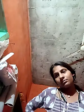 Snapshot of Jyoti_thakurr chatting on 10-12-25, 08:30 Jyoti thakurr online show from 10-12-25, 08:30