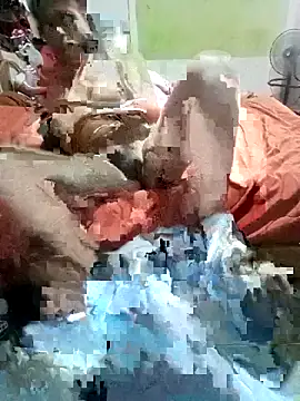 Snapshot of lalop221 chatting on 10-12-25, 10:31 lalop221 online show from 10-12-25, 10:31