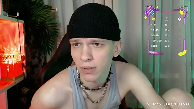 frozen boy online show from 11-18-25, 05:17