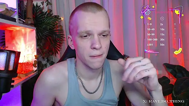 frozen boy online show from 11-22-25, 06:07