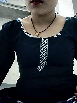 Snapshot of Miss_kiran chatting on 09-14-25, 05:45 Miss kiran online show from 09-14-25, 05:45