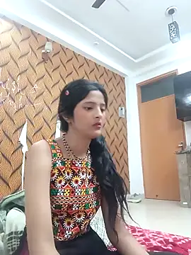 romantic couple1 online show from 02-18-26, 01:12