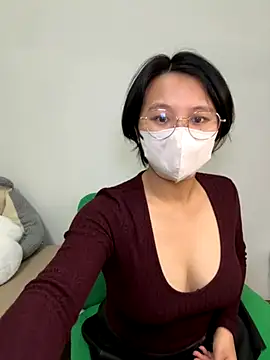 Snapshot of pumpkin_91 chatting on 10-19-25, 04:02 pumpkin 91 online show from 10-19-25, 04:02