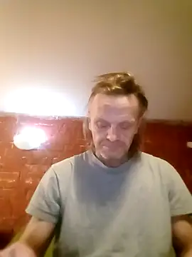 Kuba Gd online show from 10-17-25, 04:37