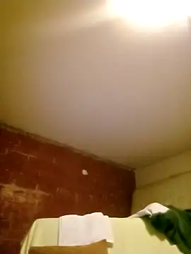 Snapshot of Kuba_Gd chatting on 01-05-26, 06:33 Kuba Gd online show from 01-05-26, 06:33