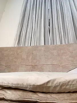 Marian Zeller online show from 11-10-25, 09:08