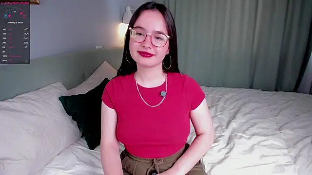 Snapshot of WildaBisom chatting on 10-07-25, 02:53 WildaBisom online show from 10-07-25, 02:53