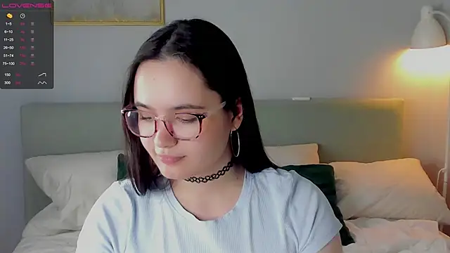 Snapshot of WildaBisom chatting on 10-23-25, 01:05 WildaBisom online show from 10-23-25, 01:05