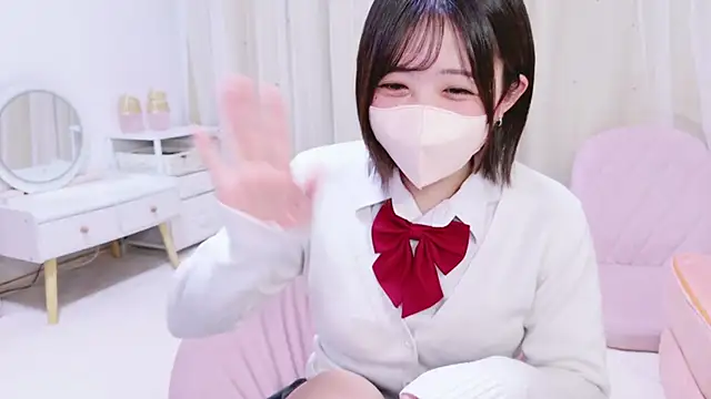 Hinata Sun online show from 09-24-25, 09:45