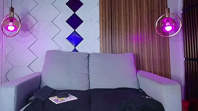 Susyhot  online show from 09-11-25, 11:10