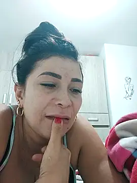 mia mancinii online show from 11-23-25, 05:35