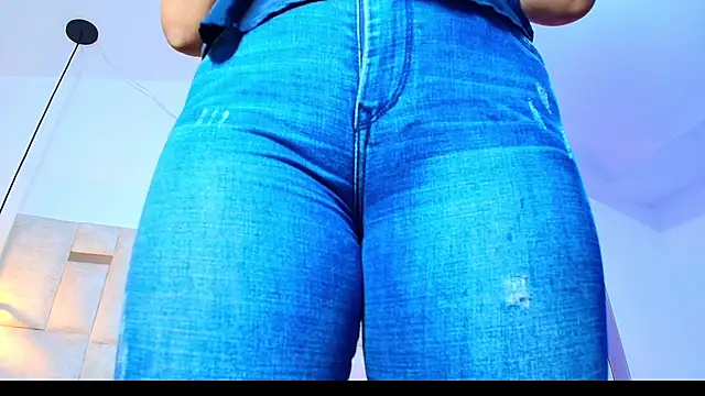 Snapshot of Miss_Susan chatting on 09-25-25, 02:21 Miss Susan online show from 09-25-25, 02:21