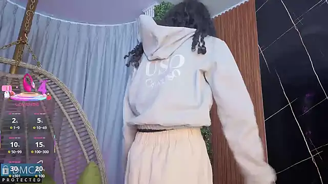 Snapshot of Kiara_Zahiri__ chatting on 10-23-25, 10:58 Kiara Zahiri online show from 10-23-25, 10:58