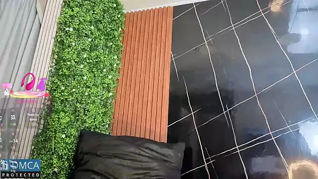 Snapshot of Kiara_Zahiri__ chatting on 11-03-25, 11:00 Kiara Zahiri online show from 11-03-25, 11:00