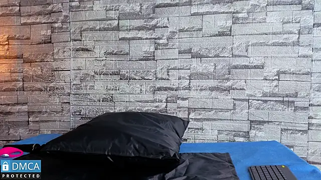 Snapshot of Kiara_Zahiri__ chatting on 11-20-25, 11:10 Kiara Zahiri online show from 11-20-25, 11:10