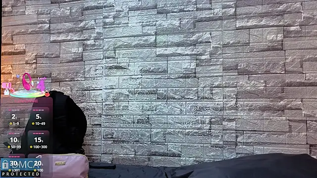 Snapshot of Kiara_Zahiri__ chatting on 11-26-25, 11:44 Kiara Zahiri online show from 11-26-25, 11:44