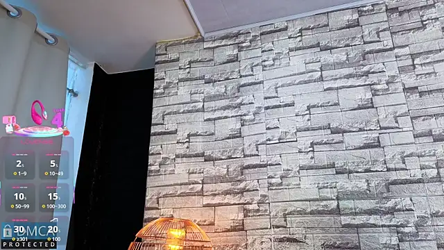 Snapshot of Kiara_Zahiri__ chatting on 11-27-25, 11:45 Kiara Zahiri online show from 11-27-25, 11:45