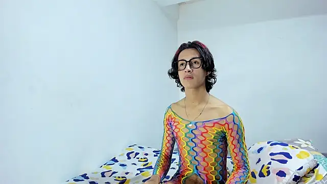 Snapshot of harold_sm chatting on 10-04-25, 06:06 harold sm online show from 10-04-25, 06:06