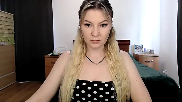 ParadiseAlina online show from 09-24-25, 01:25