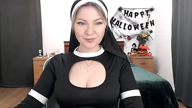 ParadiseAlina online show from 10-31-25, 09:05