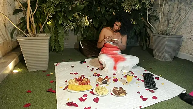 Snapshot of SheyLopez chatting on 05-31-26, 03:15 SheyLopez online show from 05-31-26, 03:15