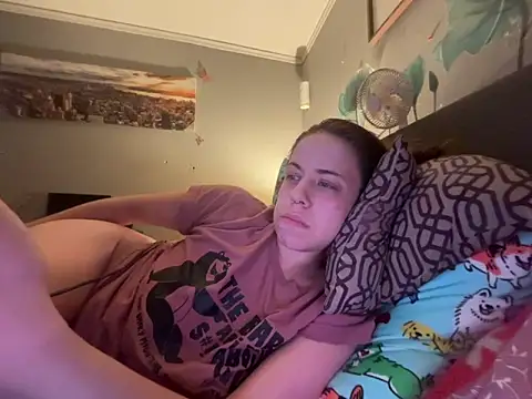 Snapshot of Vaua089 chatting on 04-16-26, 04:57 Vaua089 online show from 04-16-26, 04:57