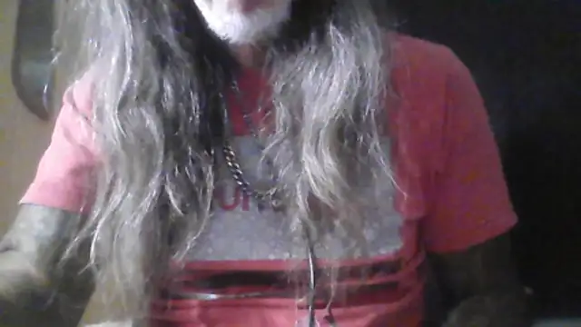 Snapshot of crassanova chatting on 10-29-25, 01:30 crassanova online show from 10-29-25, 01:30