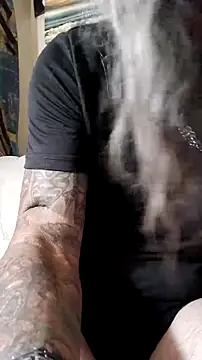 Snapshot of crassanova chatting on 11-23-25, 10:42 crassanova online show from 11-23-25, 10:42