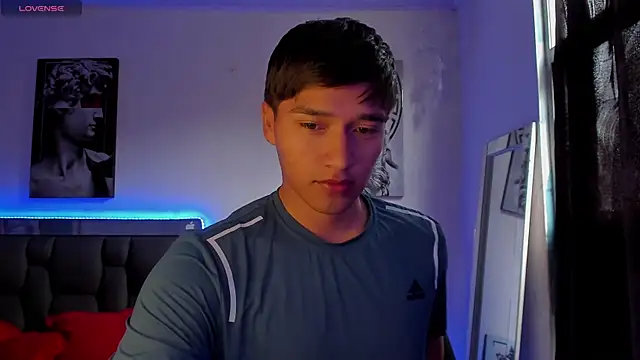 Snapshot of mateo-Esposito chatting on 09-17-25, 05:03 mateo-Esposito online show from 09-17-25, 05:03