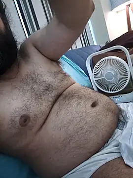 Hothunkdelhi online show from 10-26-25, 01:22