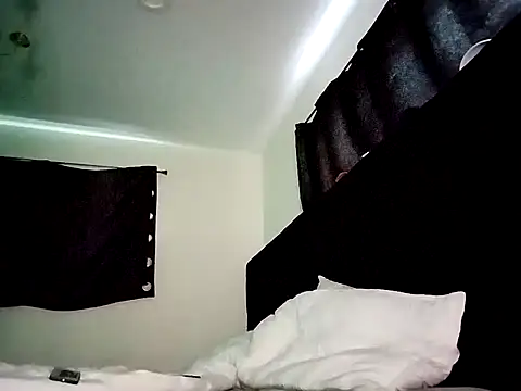 Chavezcarlz online show from 10-26-25, 01:39