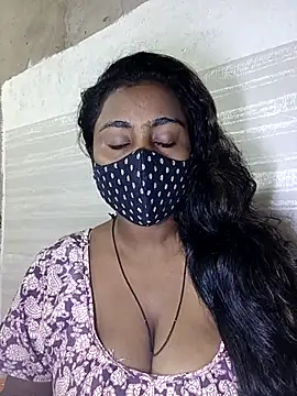 Snapshot of Schii69 chatting on 11-16-25, 09:09 Schii69 online show from 11-16-25, 09:09