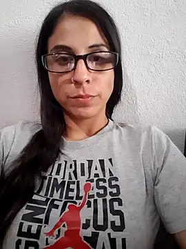 Snapshot of Lindasimpson chatting on 10-05-25, 05:11 Lindasimpson online show from 10-05-25, 05:11