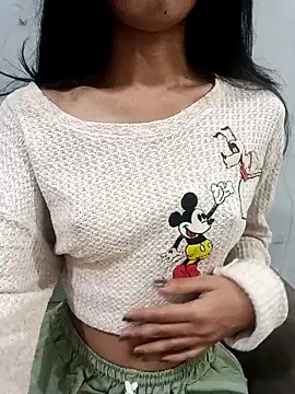 Daizy Shah online show from 02-12-26, 04:13