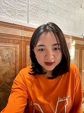 Lonnina online show from 10-26-25, 04:29