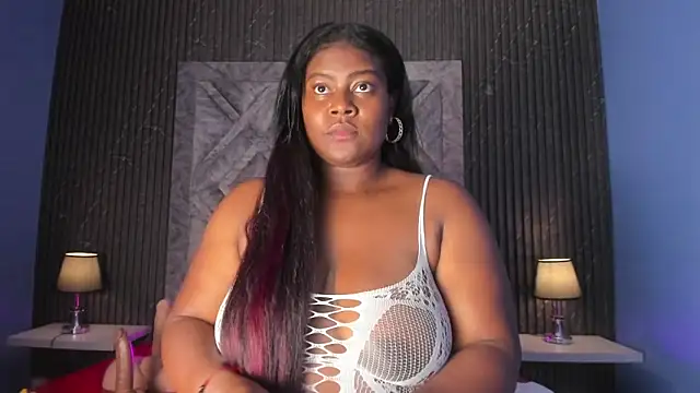 Snapshot of EmaRhodes chatting on 11-10-25, 07:57 EmaRhodes online show from 11-10-25, 07:57