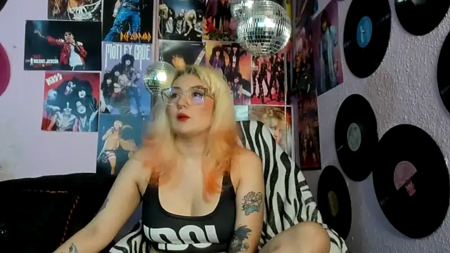 Avril Maria online show from 03-23-26, 08:24